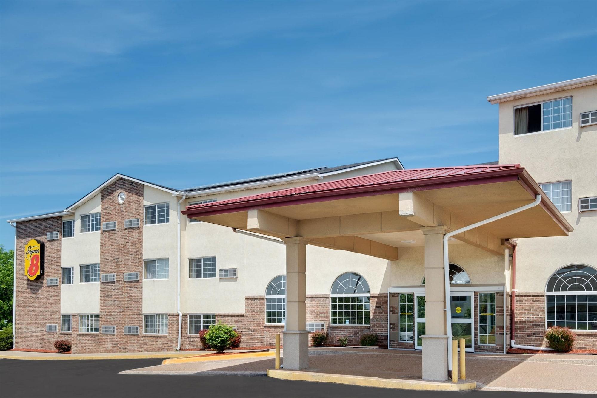 Super 8 By Wyndham Kansas City Esterno foto