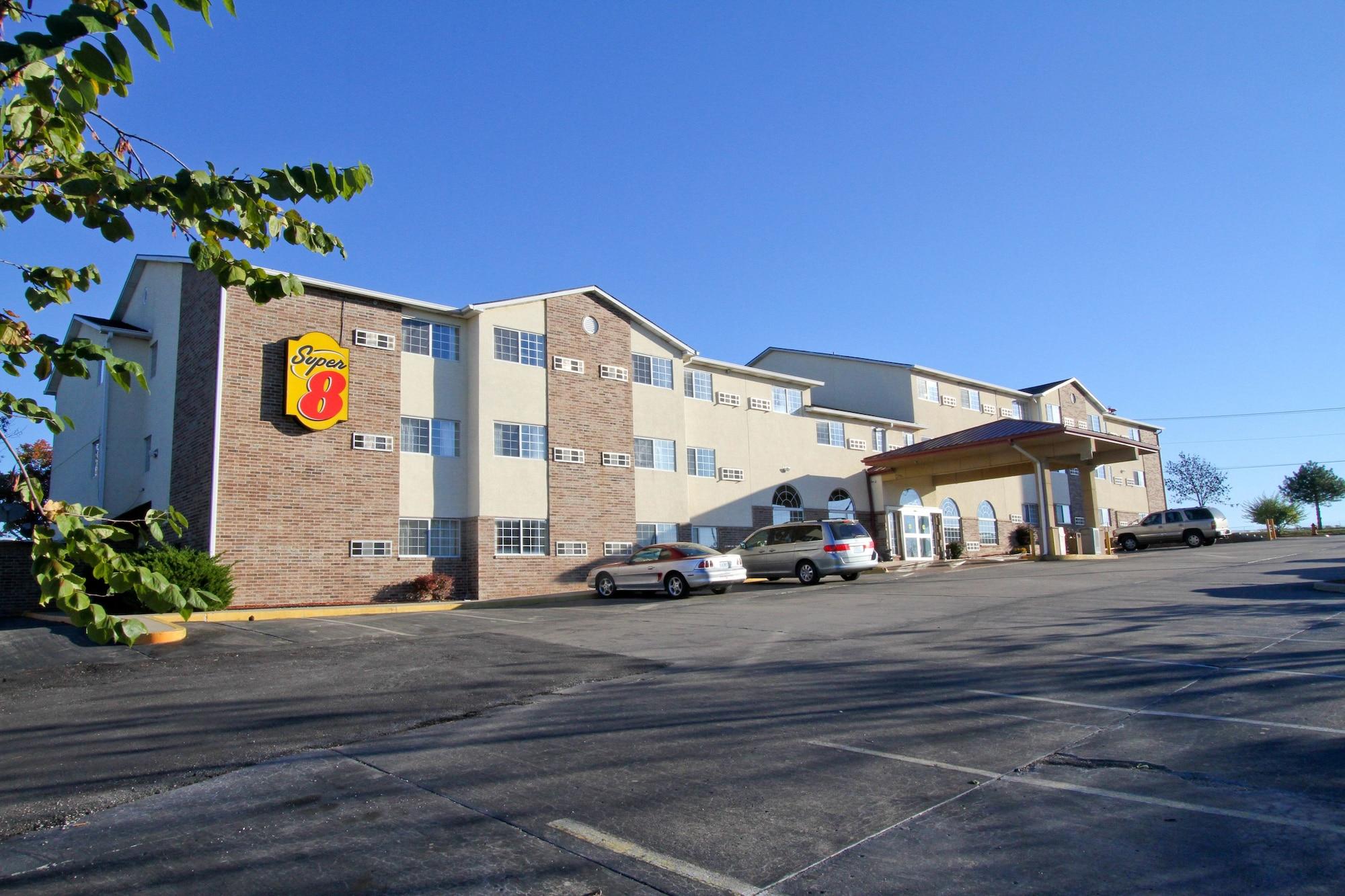 Super 8 By Wyndham Kansas City Esterno foto