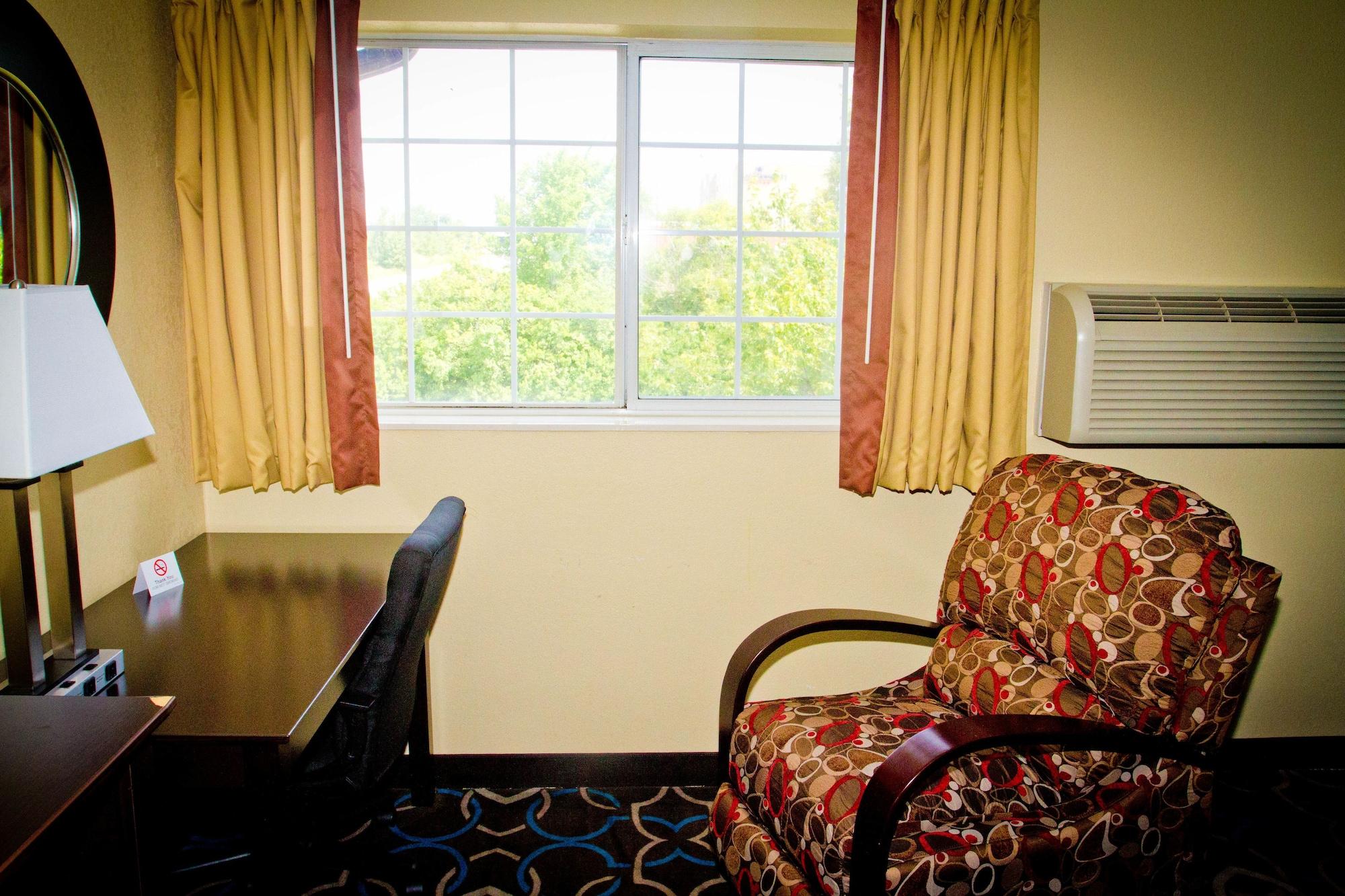 Super 8 By Wyndham Kansas City Esterno foto