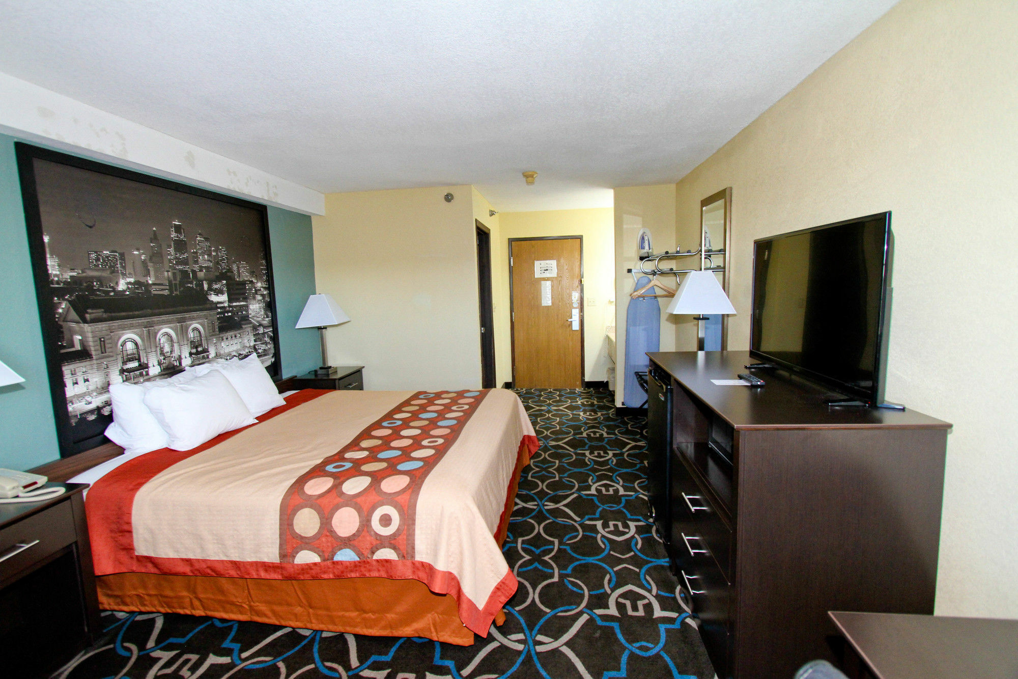 Super 8 By Wyndham Kansas City Esterno foto